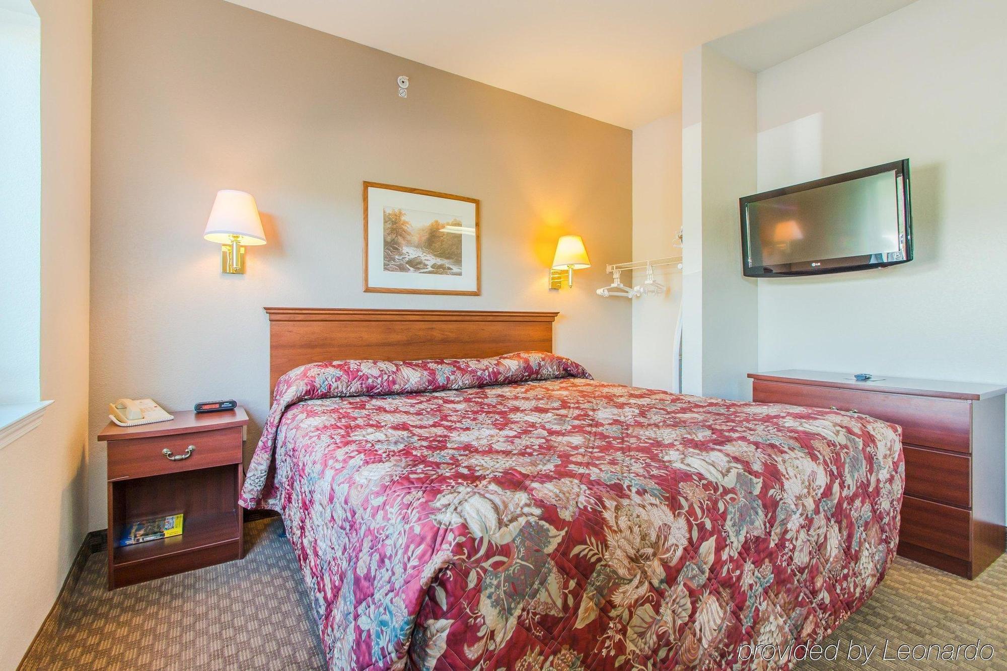 Intown Suites Extended Stay Колорадо-Спрінгз Екстер'єр фото